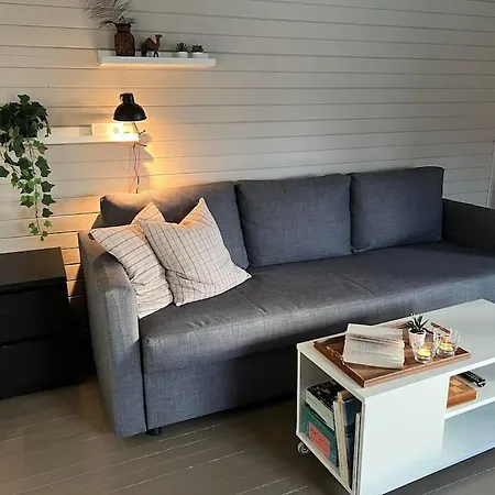 Idyllisk Minihus I Landlige Omgivelser - Med 5 Sengeplasser Og Parkering 펜션 *