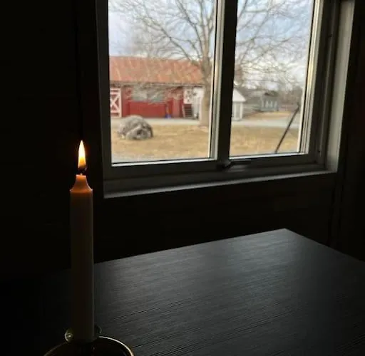 Idyllisk Minihus I Landlige Omgivelser - Med 5 Sengeplasser Og Parkering *